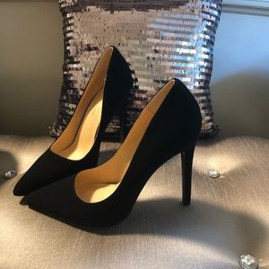 Black suede heels 7.5